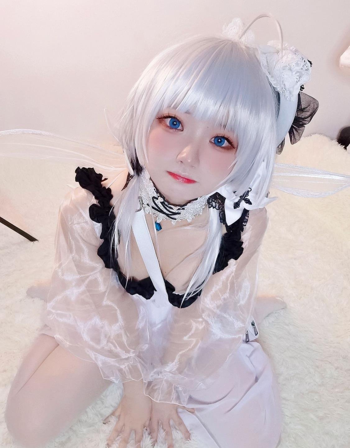 ��ɫ����