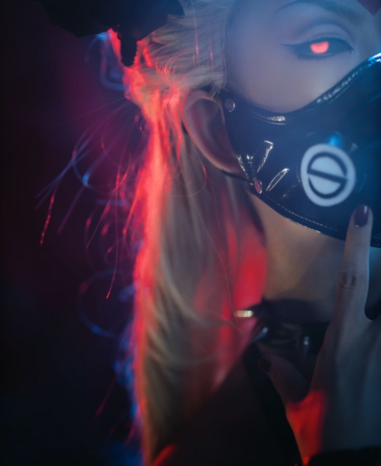 ��Ů���ѵ�ĸ��4����Ƶ�з���